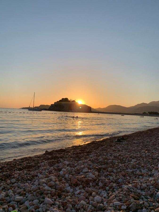 Pine&Sea Beach Retreat Sveti Stefan Extérieur photo