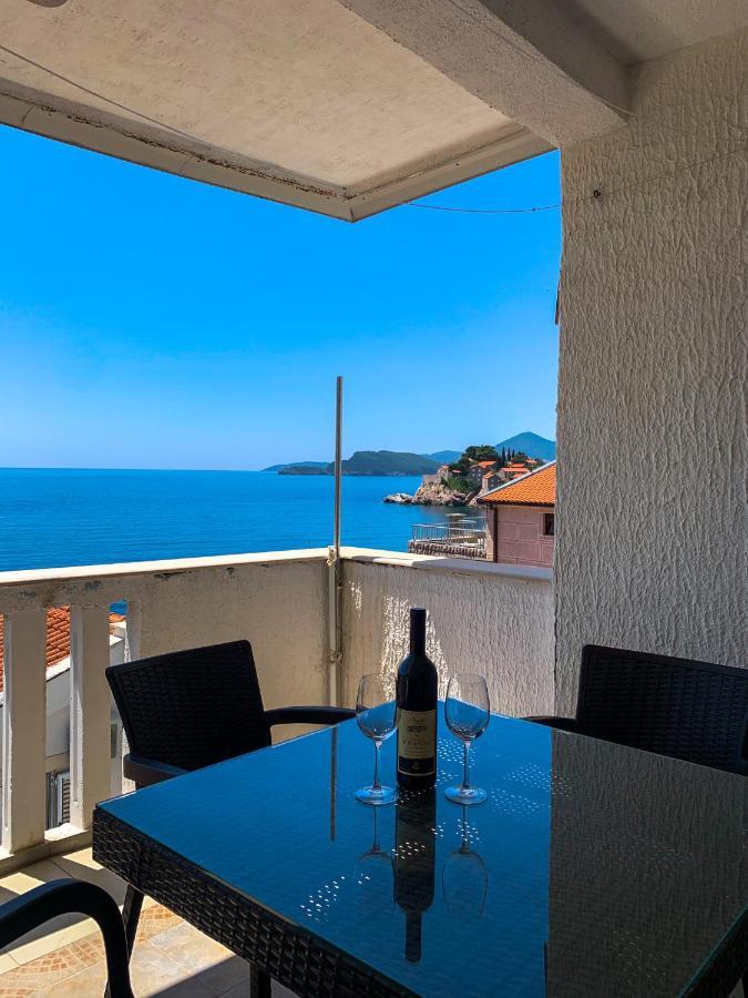 Pine&Sea Beach Retreat Sveti Stefan Extérieur photo