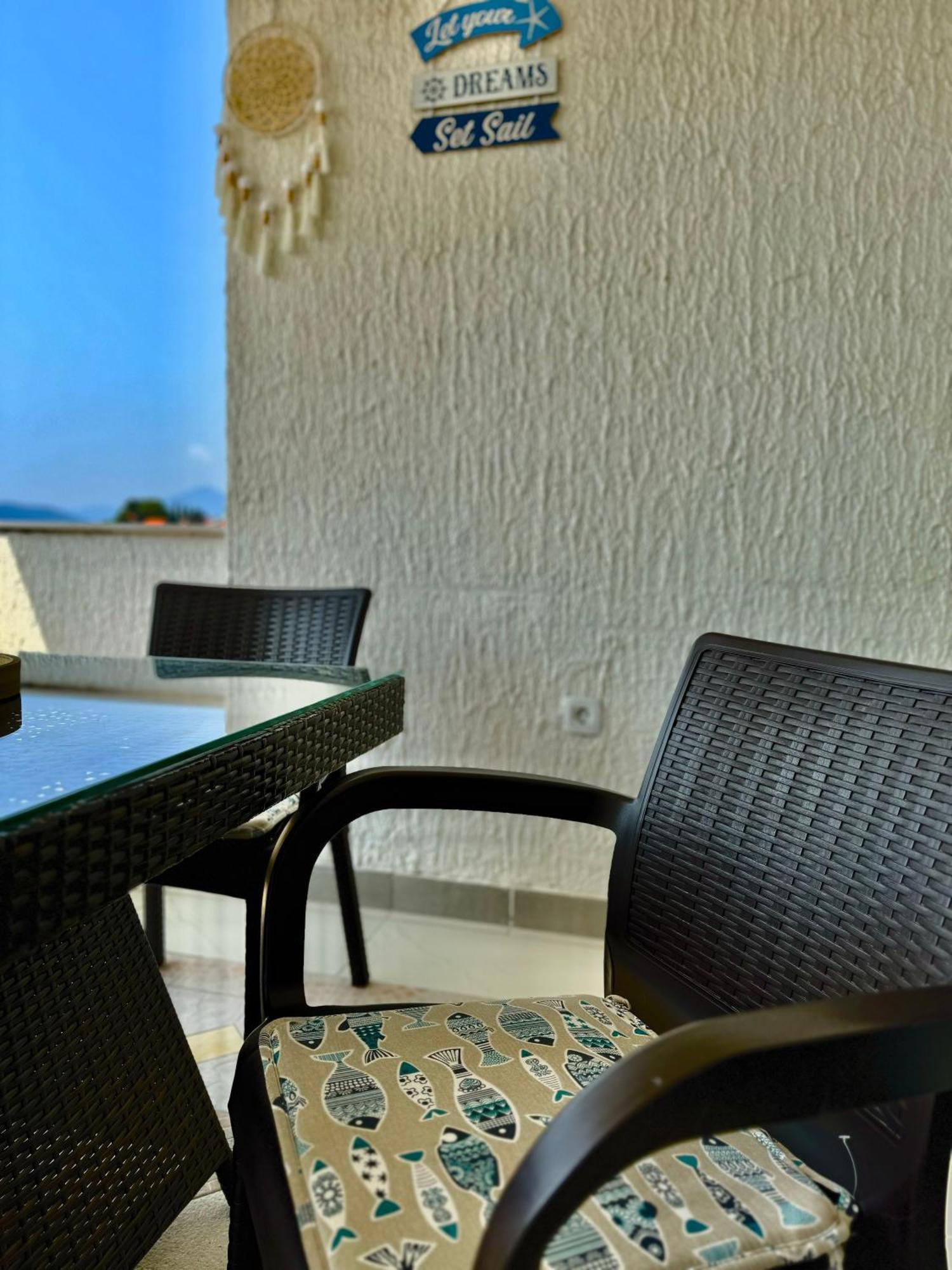 Pine&Sea Beach Retreat Sveti Stefan Extérieur photo