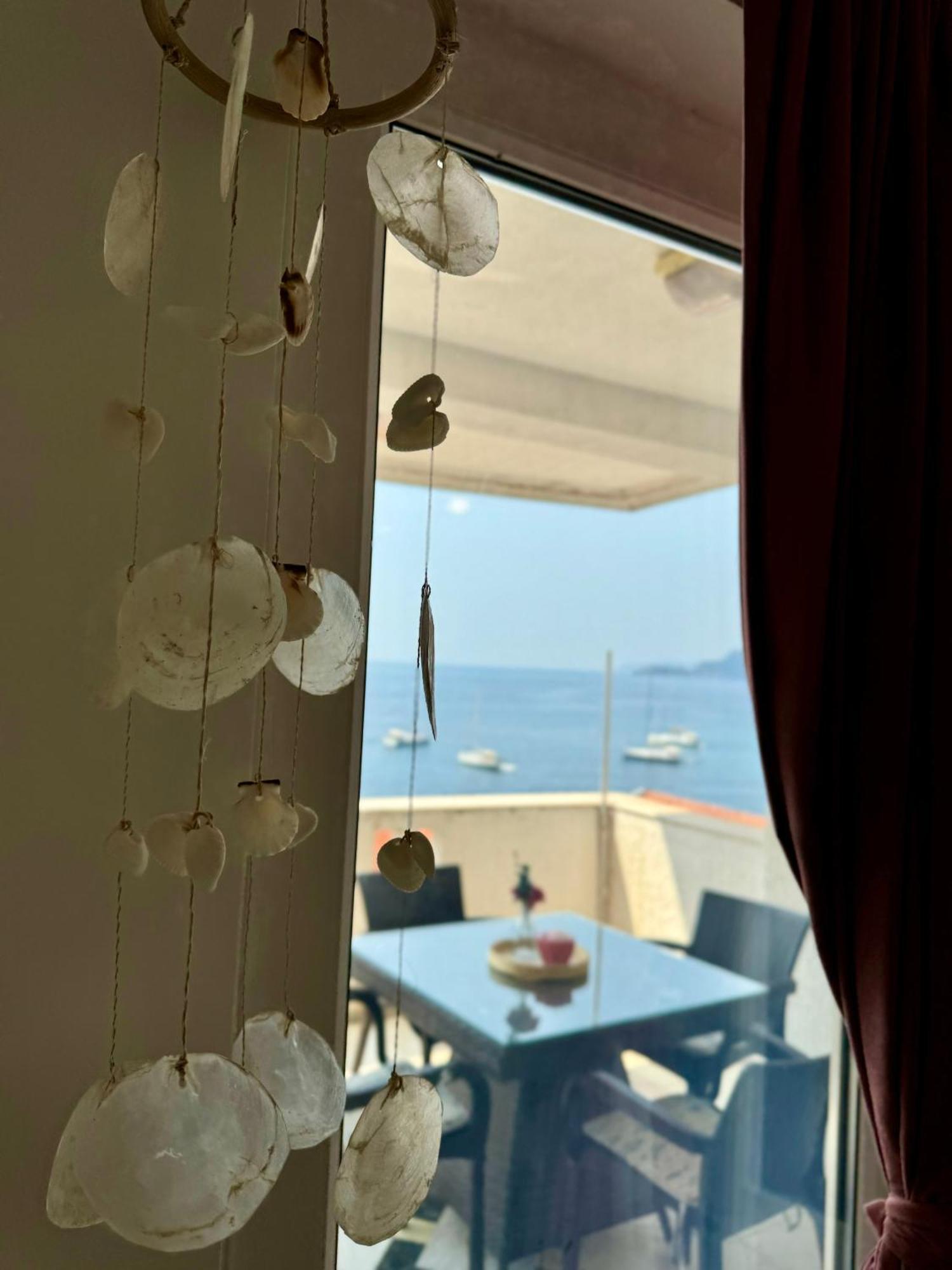 Pine&Sea Beach Retreat Sveti Stefan Extérieur photo