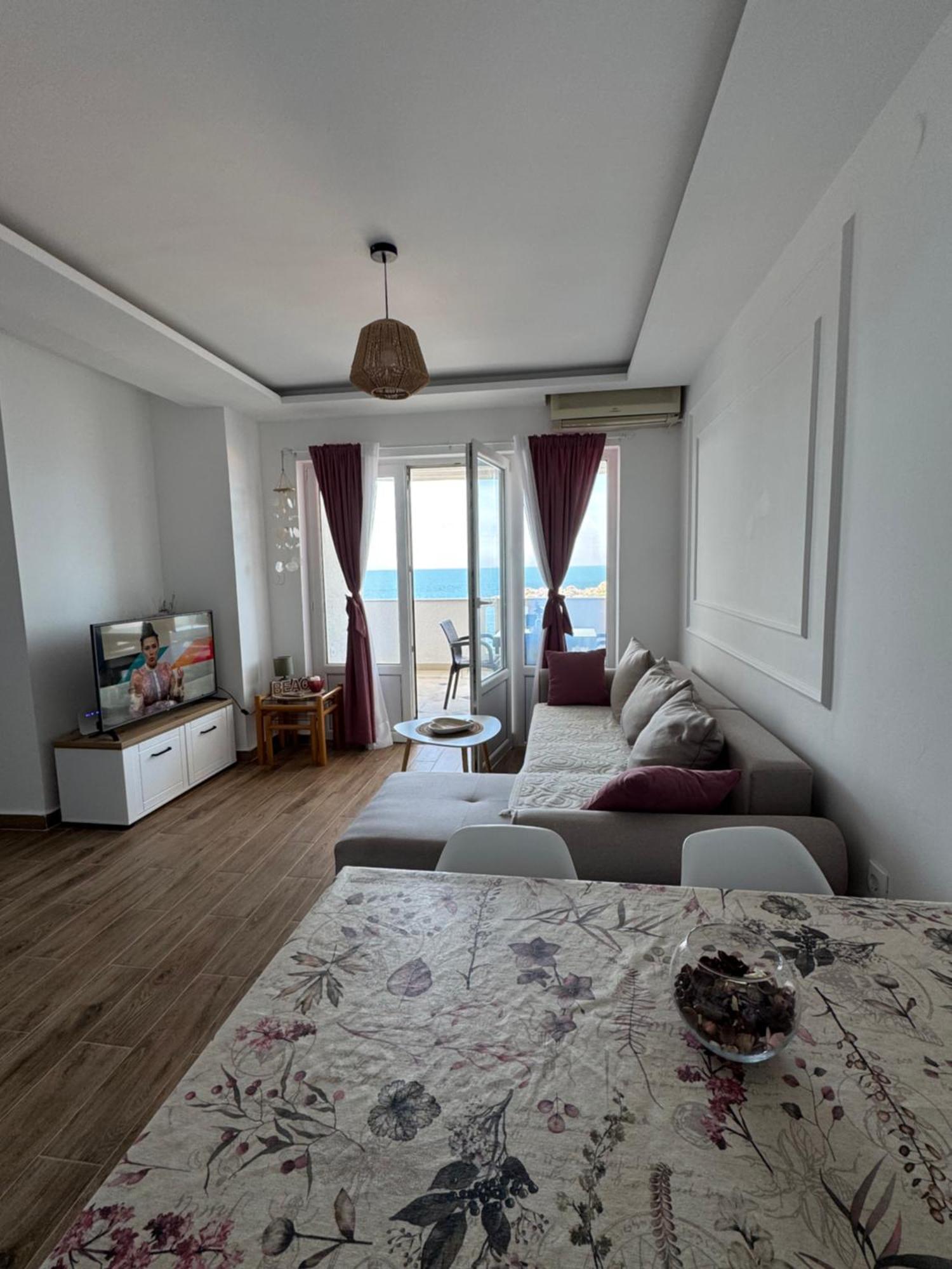 Pine&Sea Beach Retreat Sveti Stefan Extérieur photo